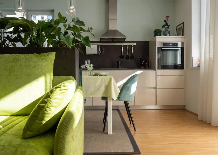 Im Loidls Apartment *